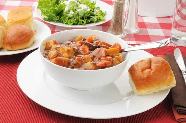 Beef stew and salad — Stock Photo, Image