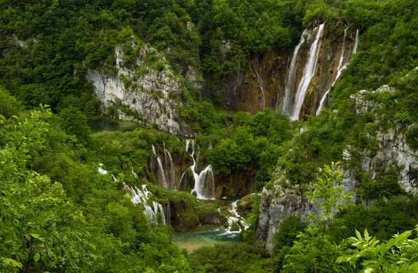 Plitvice gölleri, Hırvatistan görünümünü — Stok fotoğraf