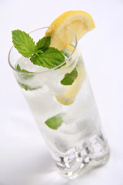 Witte rum mojito cocktail — Stockfoto