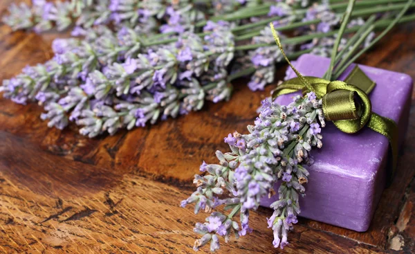 Violet lavender soap — Stock Photo, Image