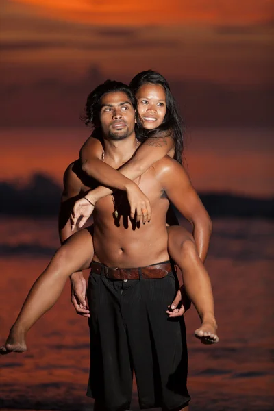 Több-etnikumú pár — Stock Fotó