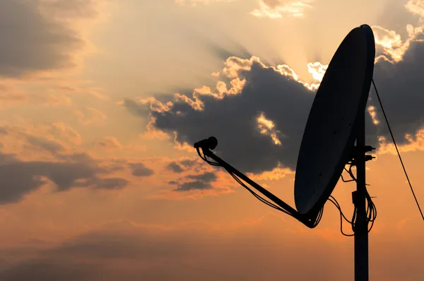 Uydu anteni — Stok fotoğraf