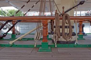 uzun bir gemi güvertesinde 2012 - Hamburg liman