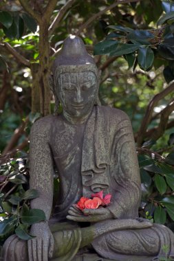 Japon bahçe Buda heykeli