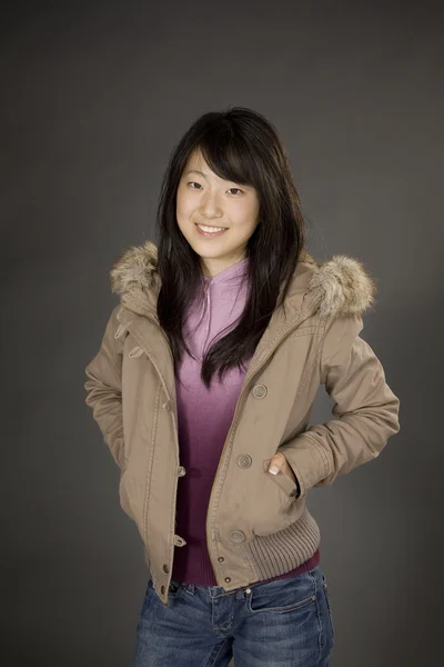 Azjatycka nastolatka — Zdjęcie stockowe
