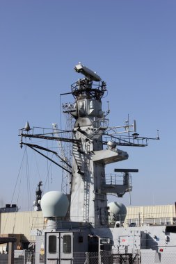 modern savaş gemisi radar