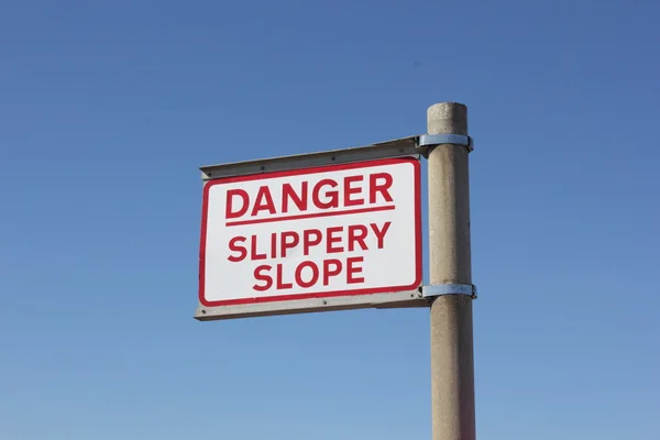 Slippery slope danger — Stock Photo, Image
