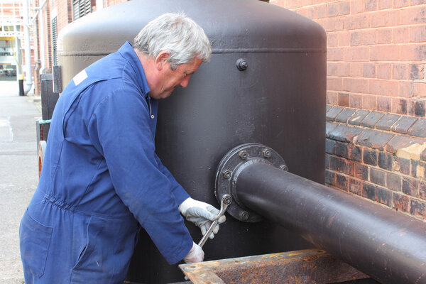 Взрывное судно
