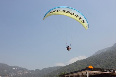 Paragliding at 0ludeniz, Turkey clipart