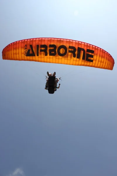 Paralotniarstwo w 0ludeniz, Turcja — Zdjęcie stockowe