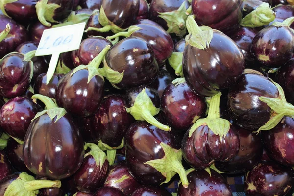 stock image Fresh market produce of aubergenes