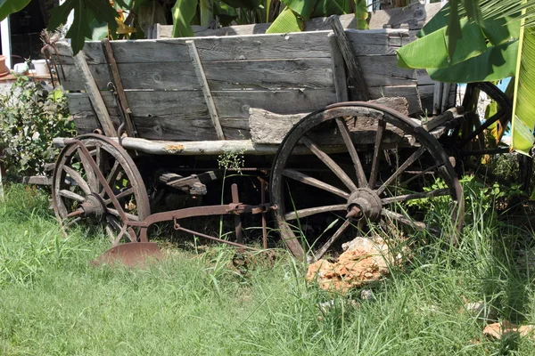 Old vintage cart — Stock Photo, Image