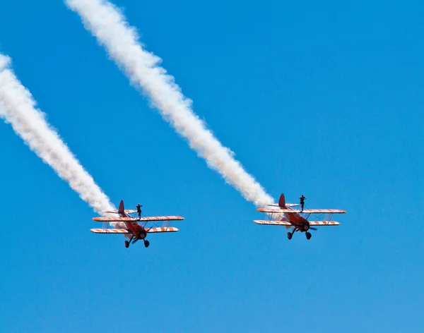 Wing Walkers on biplane — Stock Photo, Image