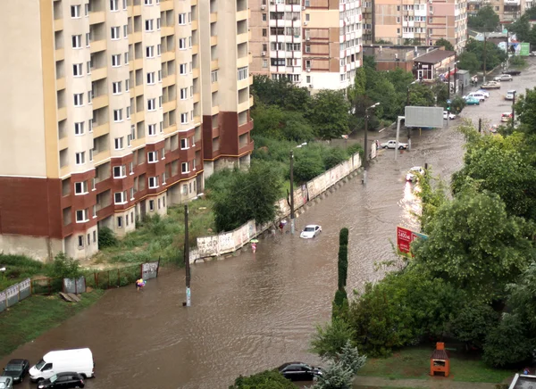 Наводнение затопило улицу в Одессе — стоковое фото