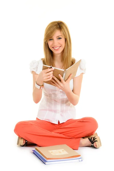 Joven estudiante camisa blanca lectura —  Fotos de Stock