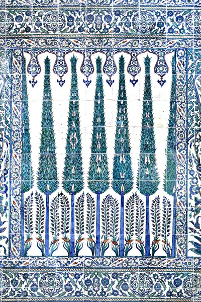 Parede empilhada no Palácio Topkapi, Istambul, Turquia — Fotografia de Stock