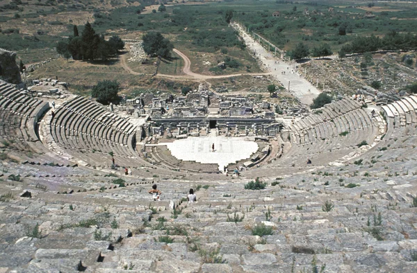 View of Theatre and Horbour street, Ephesus — Stock Photo, Image
