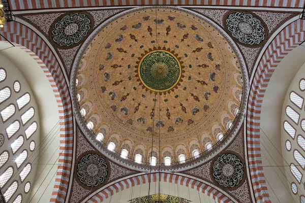 Dome patterns of Suleymaniye Mosque — Stock Photo, Image