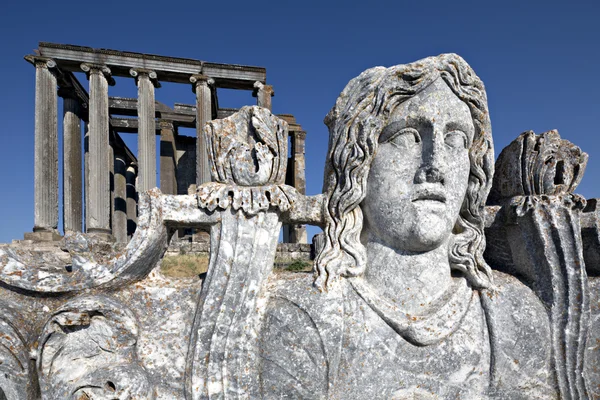 Zeus-temppeli, Aizanoi, Cavdarhisar, Kutahya, Turkki — kuvapankkivalokuva
