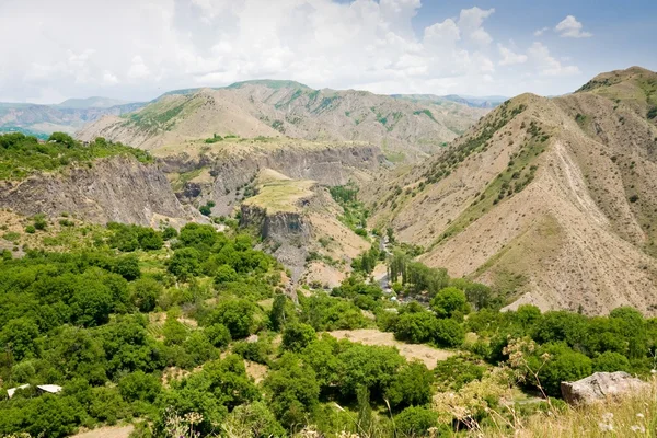 Vacker sommar landskap, i garni, Armenien — Stockfoto