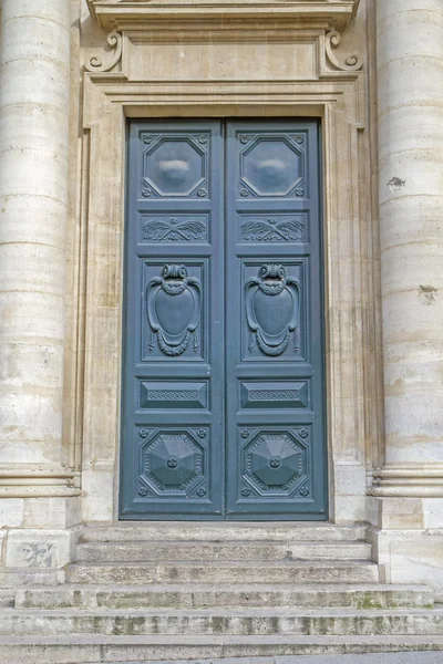 Porte historique, vue à Paris, France — Photo