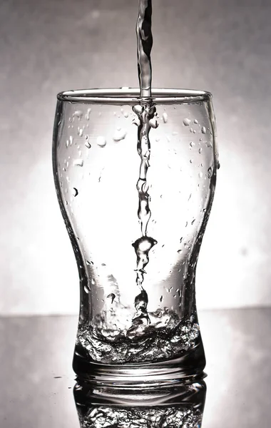 Pohár vízzel — Stock Fotó