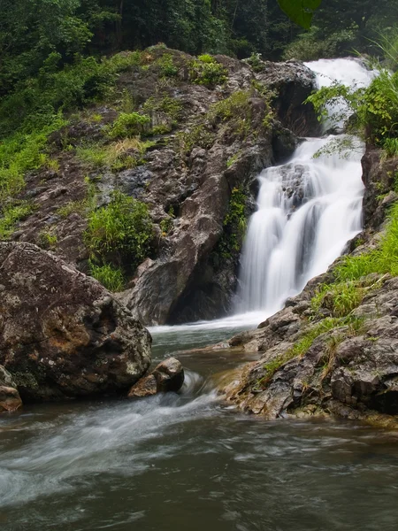 Sarika vattenfall — Stockfoto