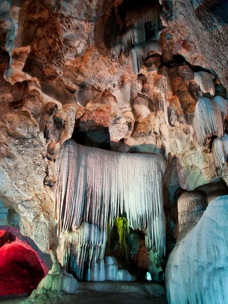Plafond & mur de stalactite — Photo