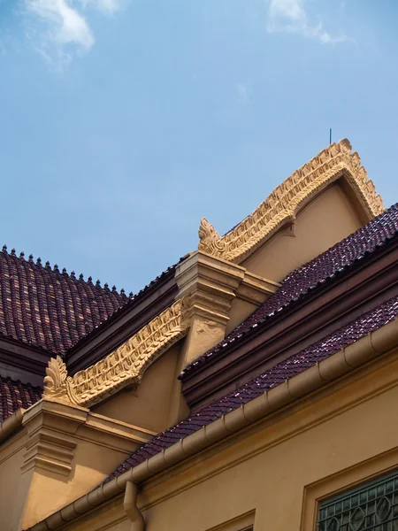 Крыша Тхавона Ваттху Будинга — стоковое фото
