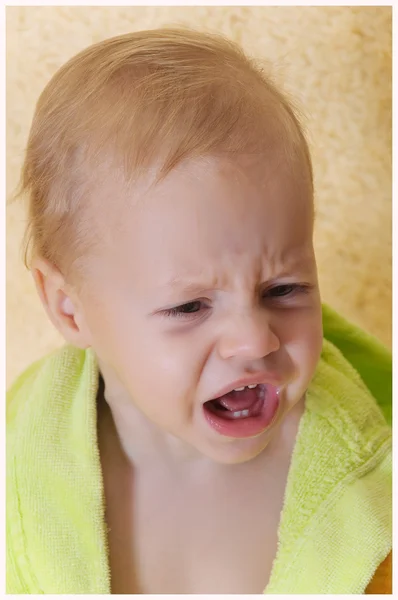 A criança chora — Fotografia de Stock