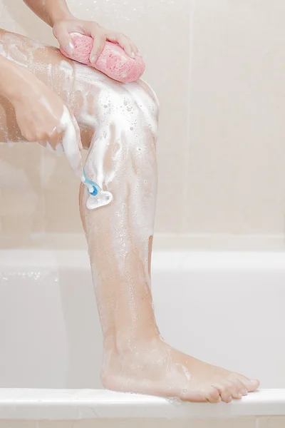 Tıraş bacak — Stok fotoğraf
