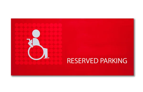 Το σημάδι της δεσμευμένο χώρο στάθμευσης για ανάπηρους που απομονώνονται σε λευκό πίσω — Φωτογραφία Αρχείου