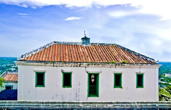 El antiguo edificio del palacio Koh Wung en la provincia de Petchburi, Th —  Fotos de Stock