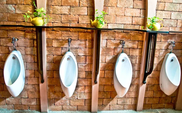 Την τουαλέτα των ανδρών — Φωτογραφία Αρχείου