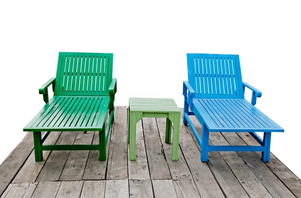 Barva dlouhá židle izolovaných na bílém pozadí — Stock fotografie