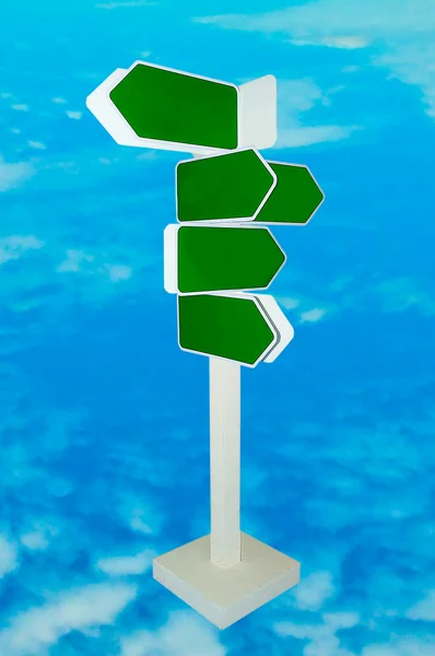 The Blank direction of signpost isolated on blue sky background — Stock Photo, Image