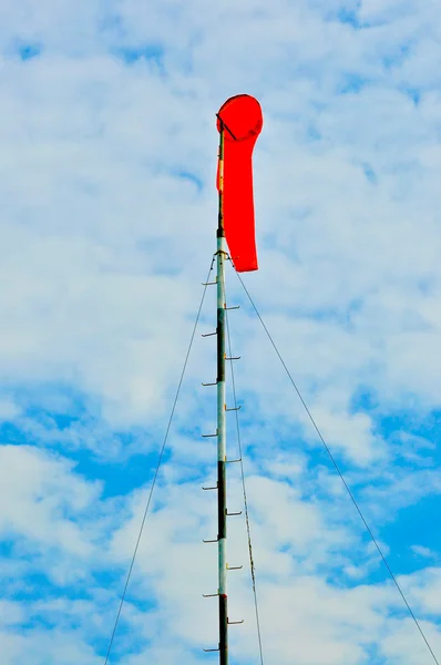 Die Windsocke mit Kompassspitze — Stockfoto