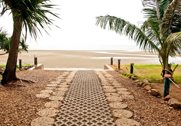 The Path of brick go to the sea — Stock Photo, Image