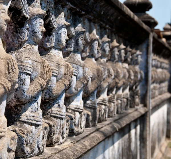 La recinzione dello status di buddha — Foto Stock