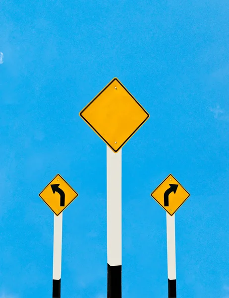 El signo de dirección gire a la izquierda y gire a la derecha aislado en azul ba —  Fotos de Stock