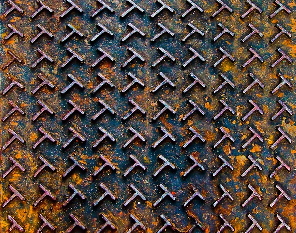 백색 backgo에 고립 된 반복적인 패턴으로 사각형 금속 — 스톡 사진