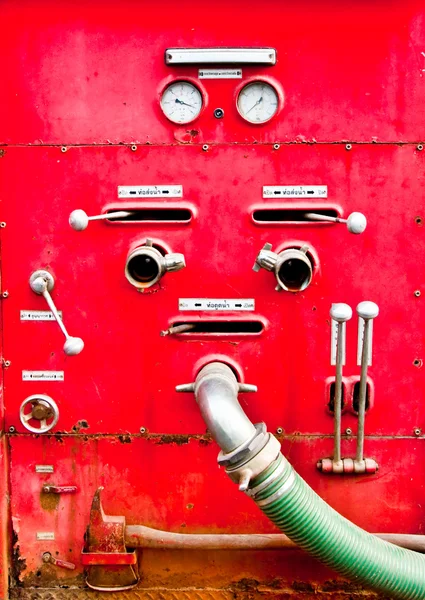 De controleapparatuur van brandweerwagen — Stockfoto