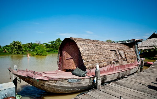 Das alte boot in thailand — Stockfoto
