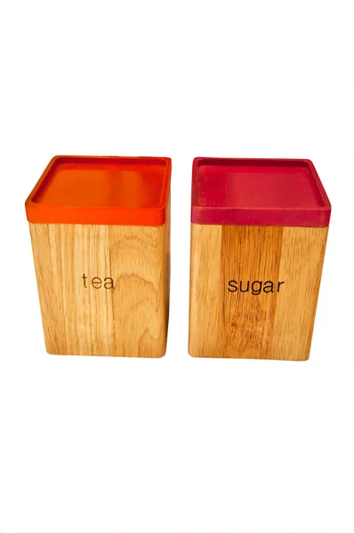 Çay ve şeker beyaz arka plan üzerinde yalıtılmış depolama ahşap kutu — Stok fotoğraf