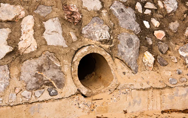Sewer side of the wall. — Stock Photo, Image