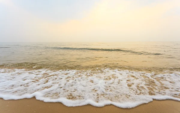 Wave and sea in morning — Stock Photo, Image