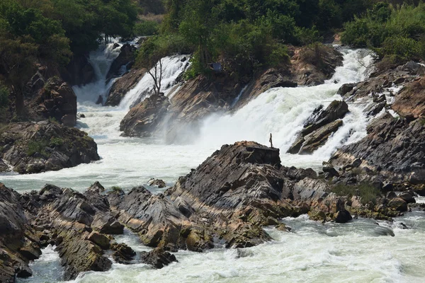 Cachoeira no sul do Laos — Fotografia de Stock