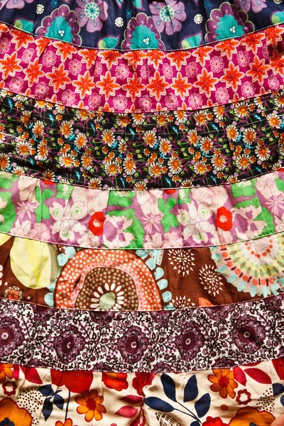 Tekstury kolorowe tkaniny na kobieta sukienka w stylu tajskim — Zdjęcie stockowe