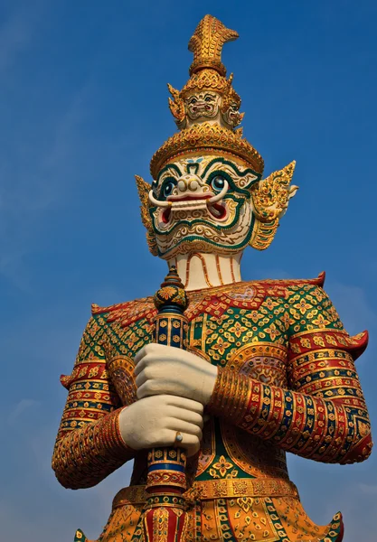 Статуя в тайском стиле — стоковое фото