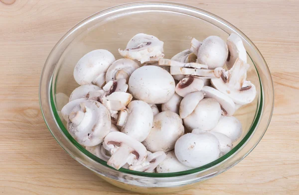 碗的片白蘑菇 — 图库照片